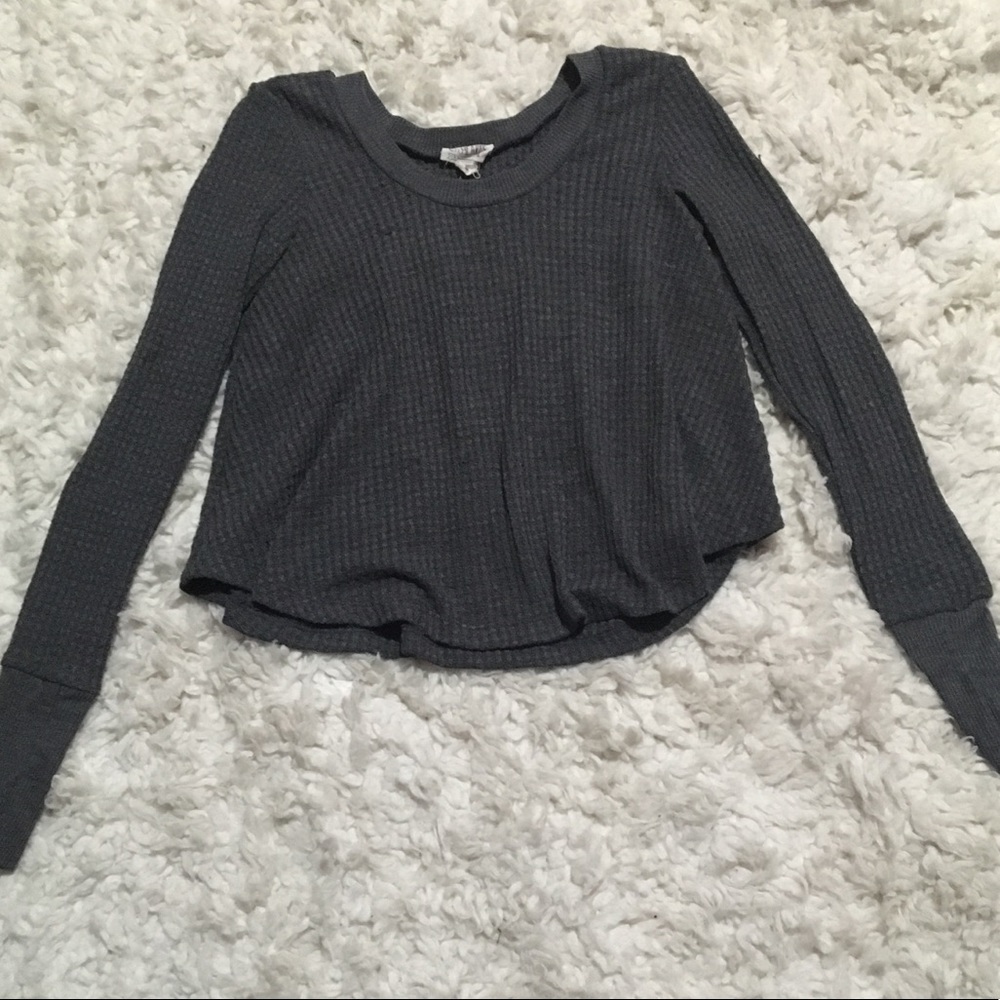 Cropped flowy long sleeve shirt